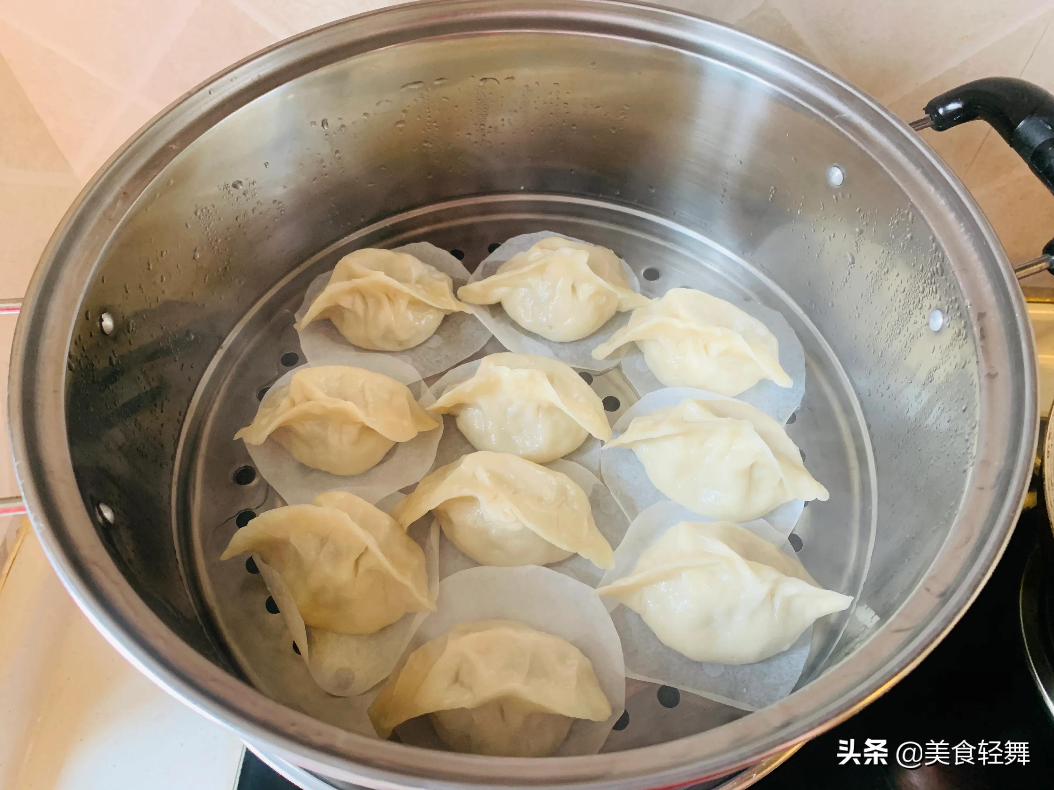 蒸饺子应该冷水蒸还是热水蒸,蒸饺子是开水蒸还是冷水蒸