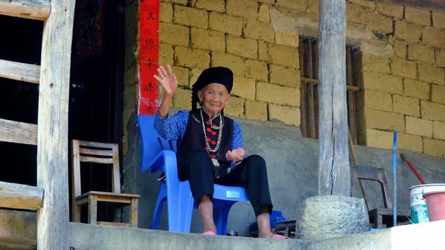 古寨、夕阳、界碑、待嫁的壮族姑娘，广西，原来这么美