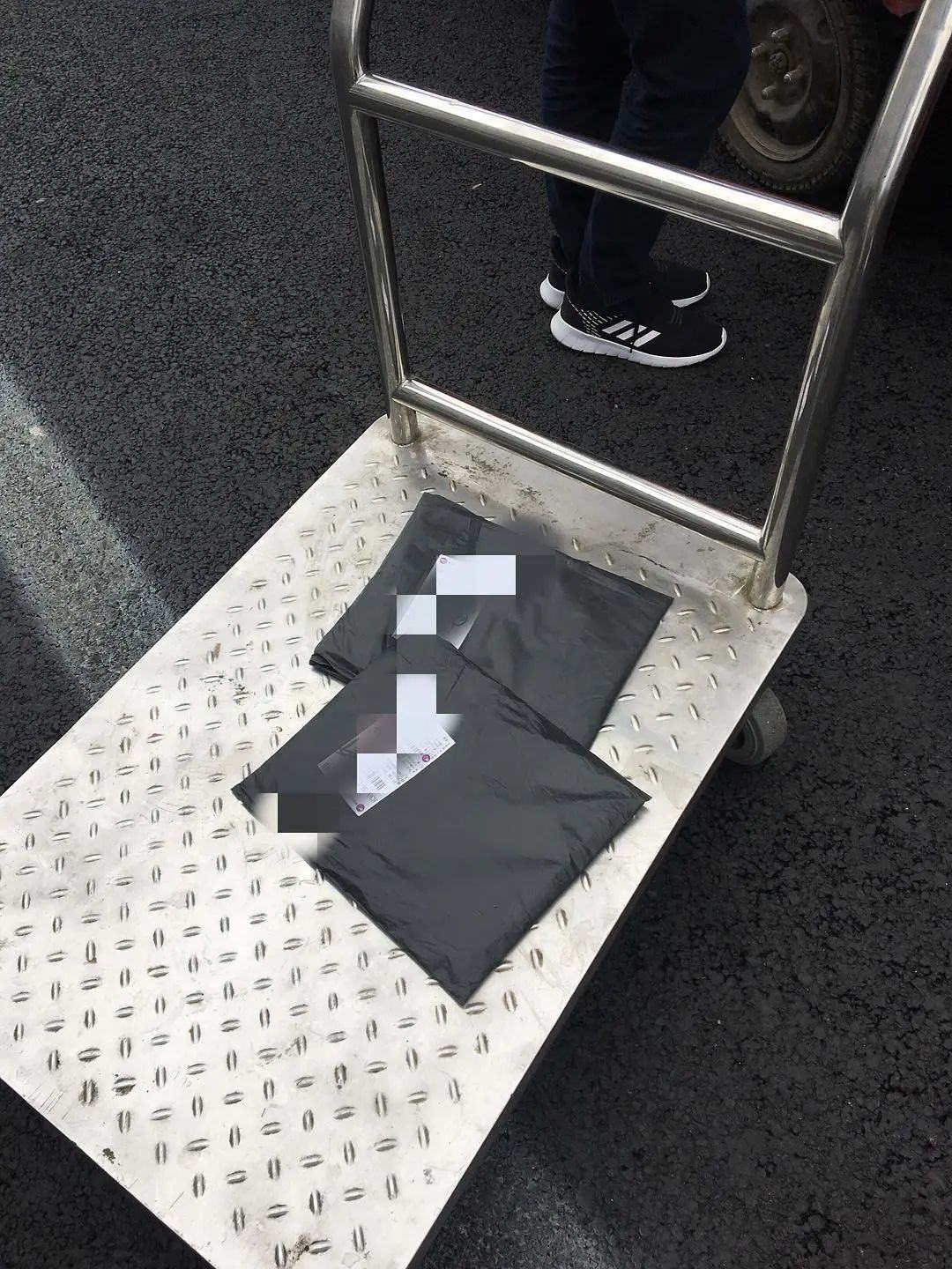 我收的不是“快递”，是笑话