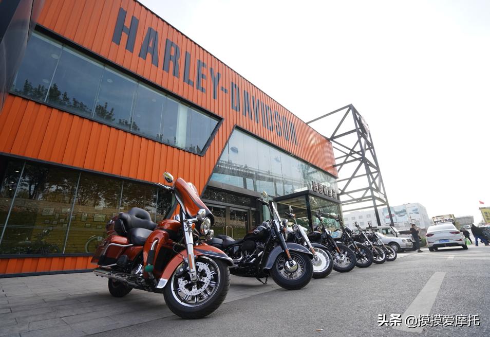 哈雷2020款顶级豪华版,2018款哈雷继承者霸气十足
