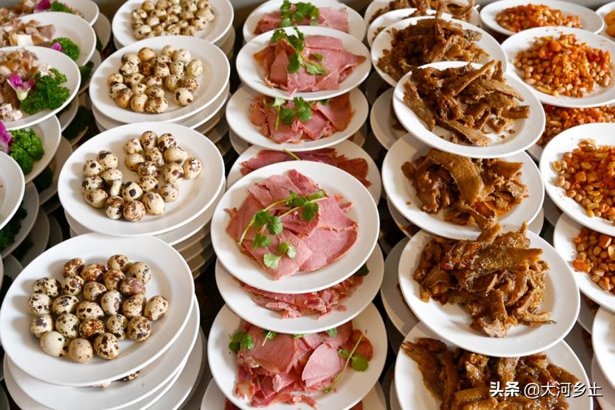 新春流动宴席一条龙服务,春节打工人返乡热潮