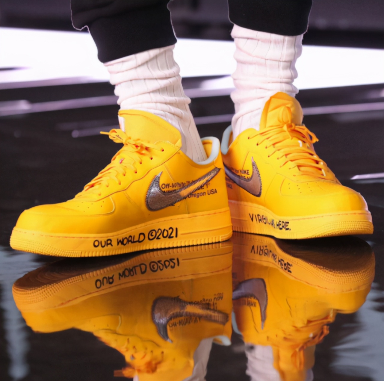 搞黄色！Off-White x 耐克AF1联名真要发售了！实物又泄露
