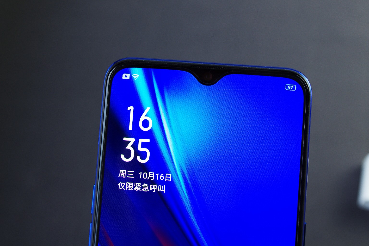 oppok5玩新版和平精英评测视频,oppok5测评拍照