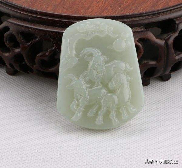 大鹏说玉石价格,和田玉白玉为啥有亮闪闪的晶体