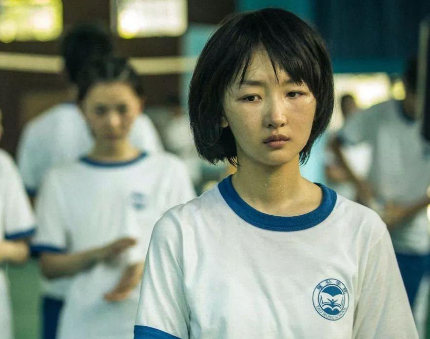 周冬雨为什么出道前后反差这么大,周冬雨人品到底有多烂