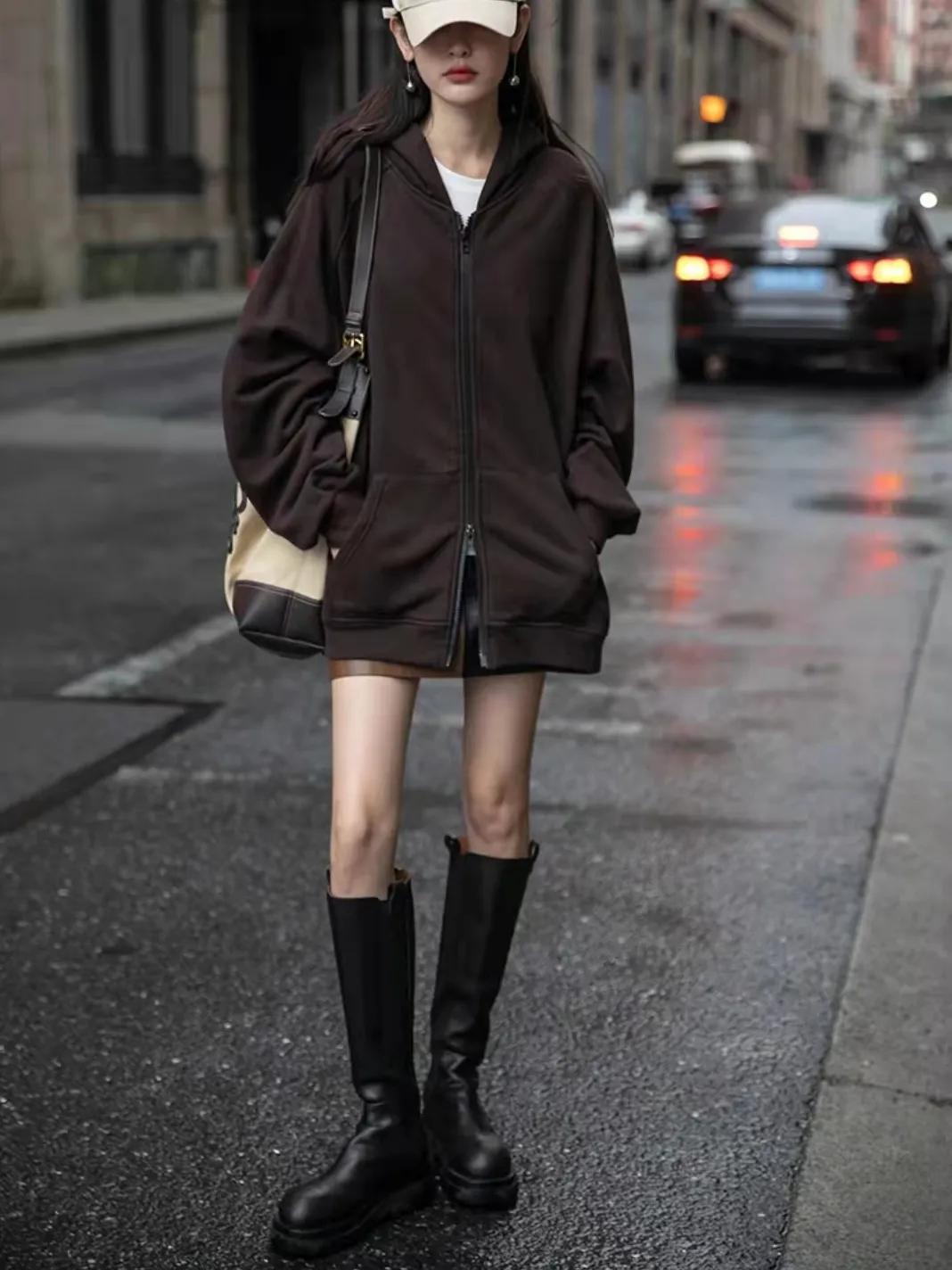 时尚卫衣穿搭技巧,最简单的卫衣穿搭