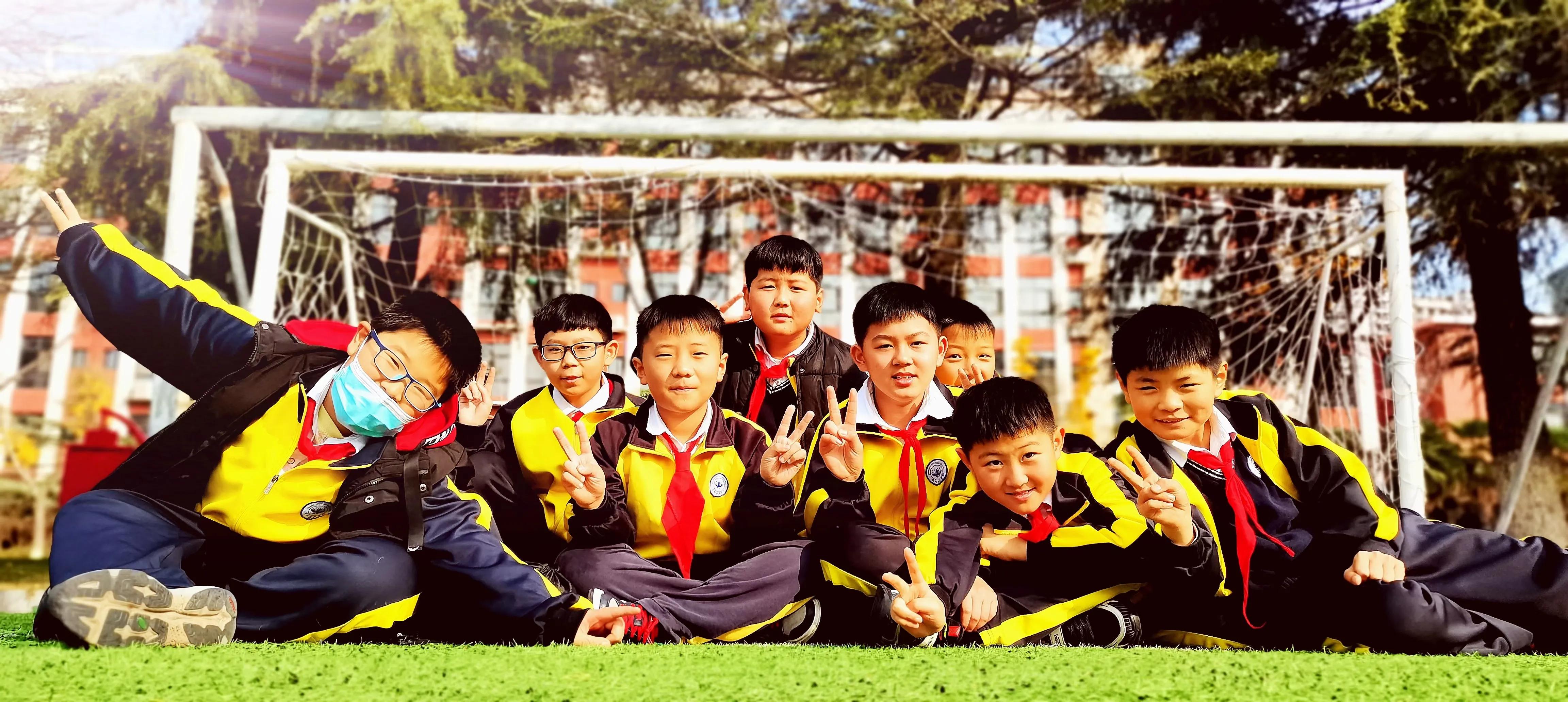 商丘市工学院附属兴华学校六年级,商丘兴华学校2024毕业班优秀学生