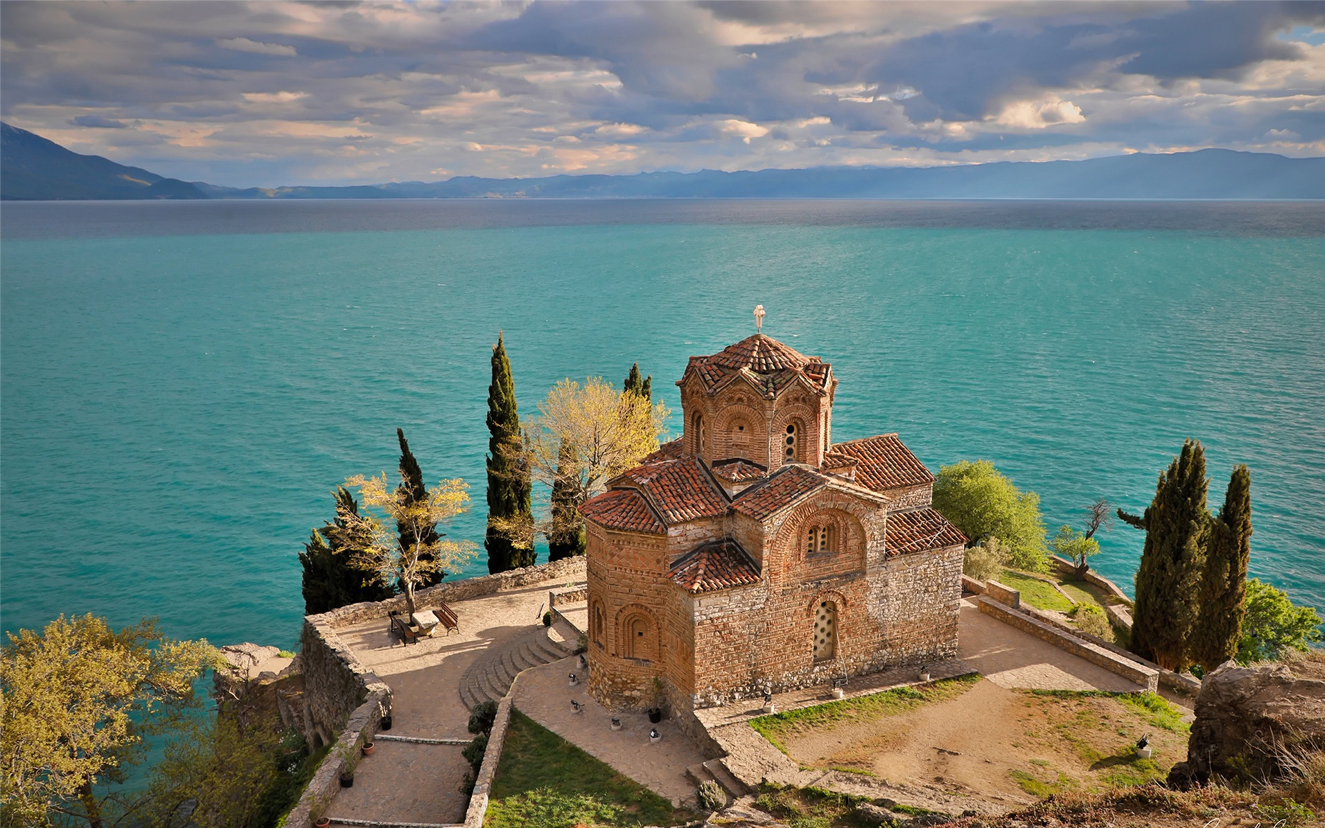 怎么学会与人沟通说话,提升情商与人沟通说话技巧的书籍