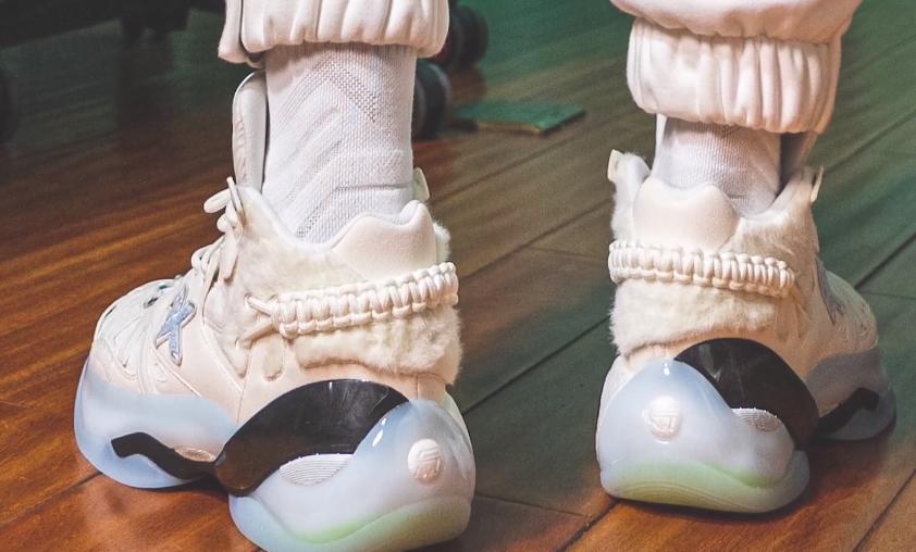 kt1复刻耐磨,安踏kt系列水花