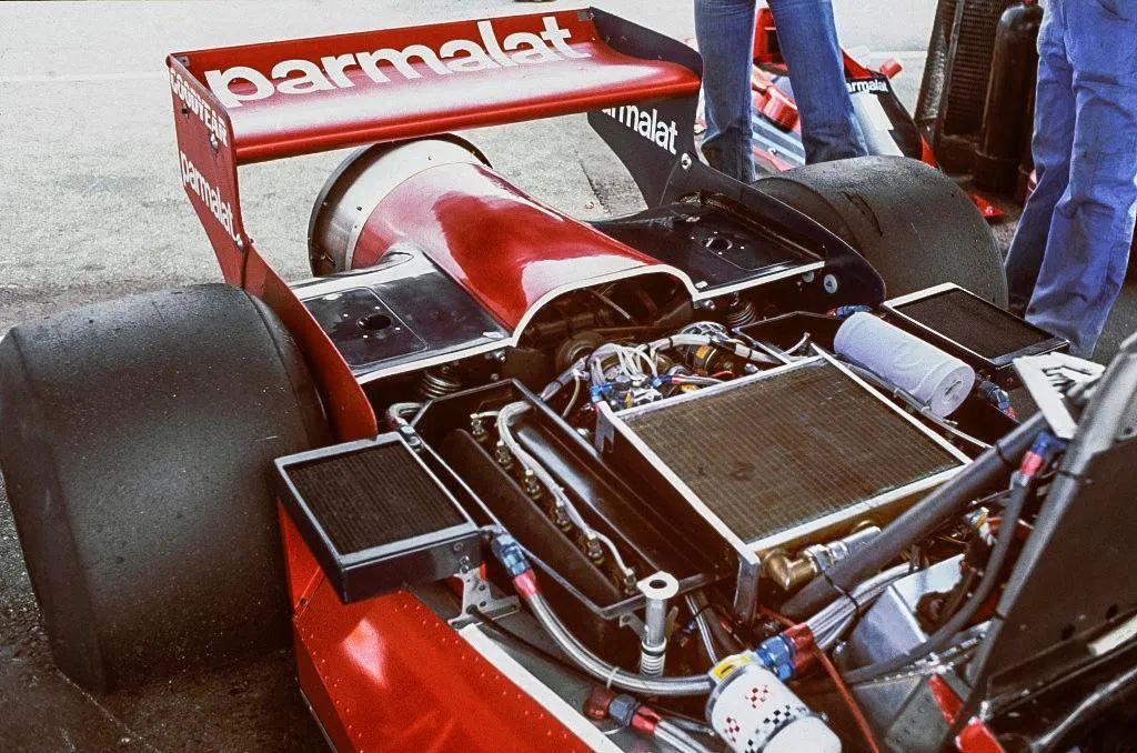 奔驰s八个黑科技,奔驰s有些什么黑科技