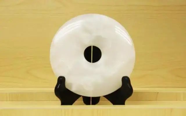 十大不建议买的玉石,很多玉石都不是真正的玉