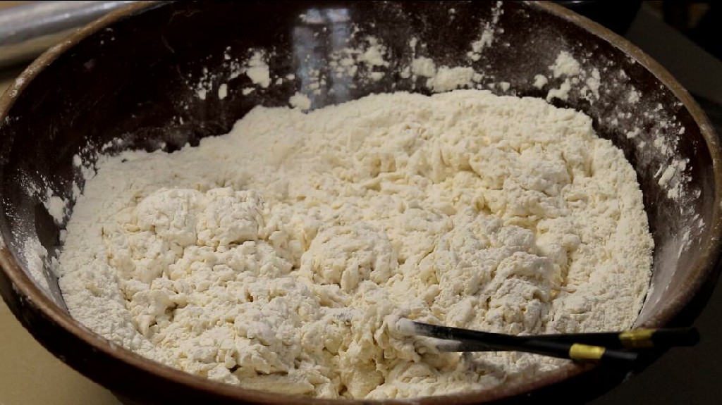 蒸馒头用什么样的水发面,冷水蒸馒头一般蒸几分钟熟