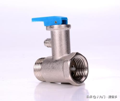 汽车暖气的正确打开方式,汽车暖气怎么开热风和冷风