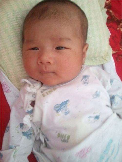 小儿歪脖怎么引起的,婴儿歪脖是什么原因引起的