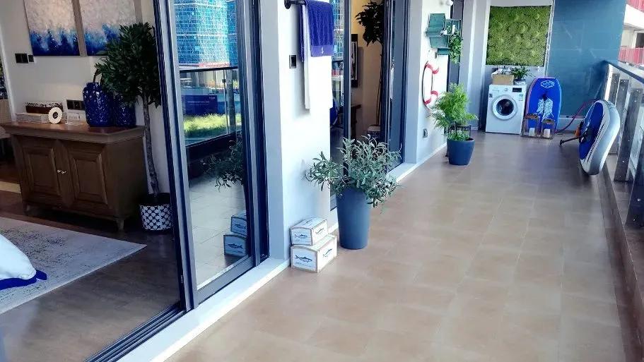 海南融创日月湾多少钱一平,融创日月湾星辰冲浪海景公寓