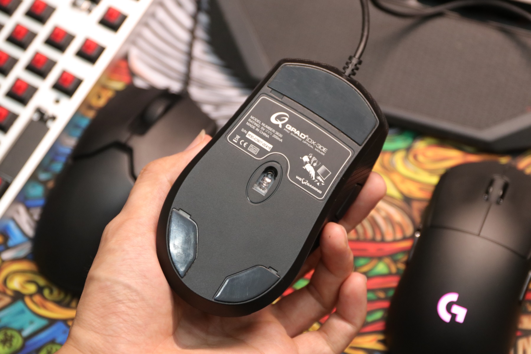 低价低延迟无线游戏鼠标推荐,不打孔轻量化鼠标推荐