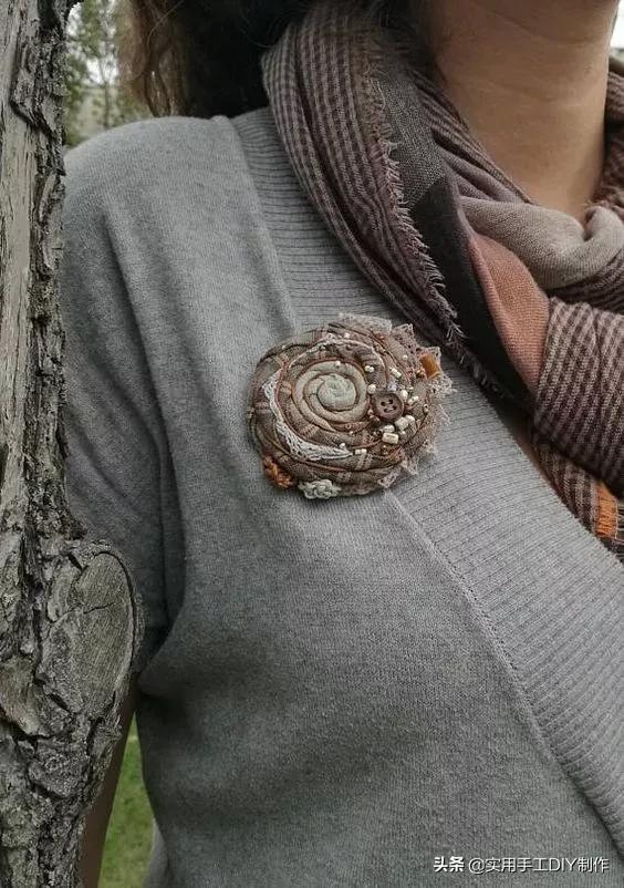 布艺玫瑰花的作品,花朵布艺作品