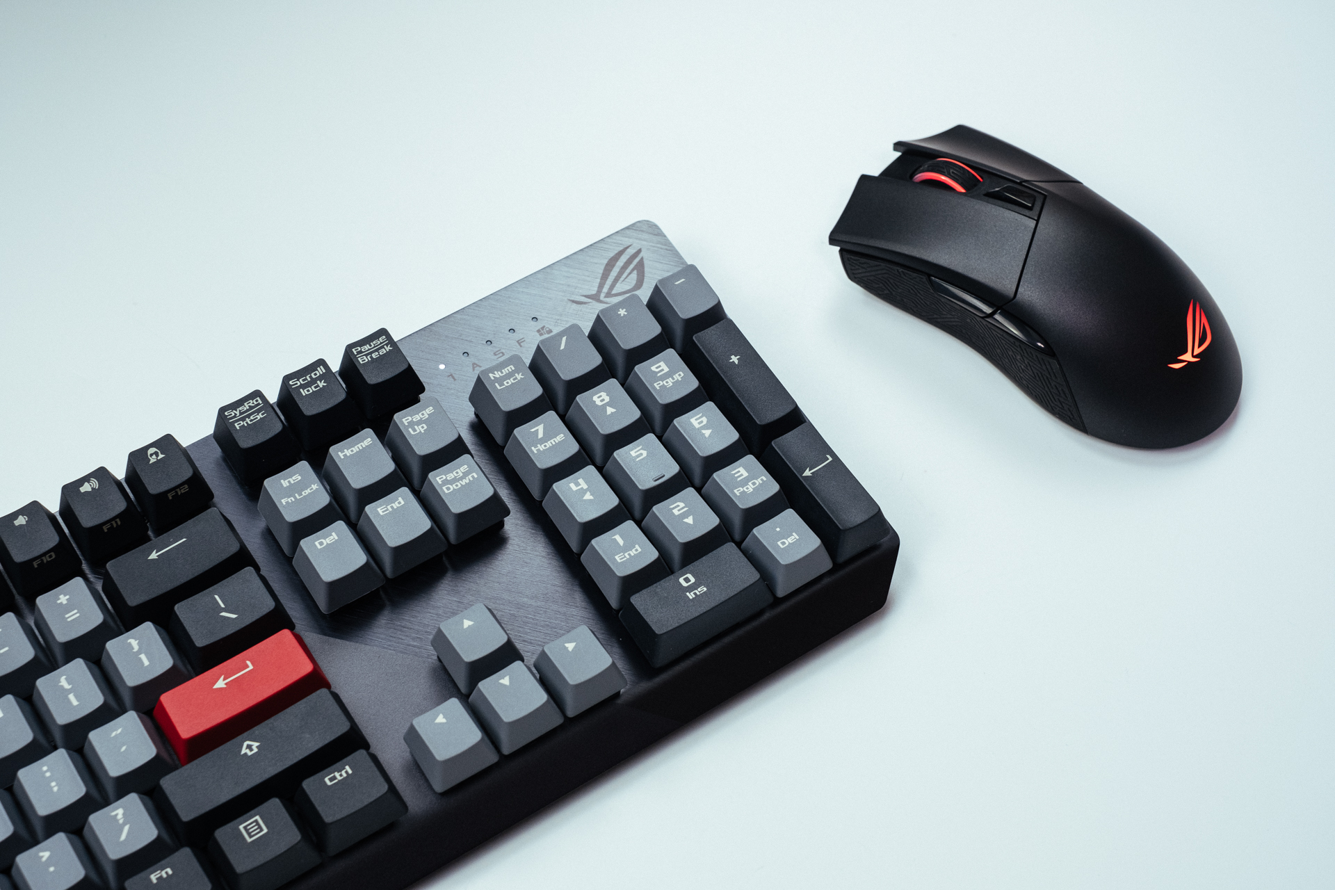 rog游侠竞技版红轴机械键盘评测,rog游侠rx键盘pbt版