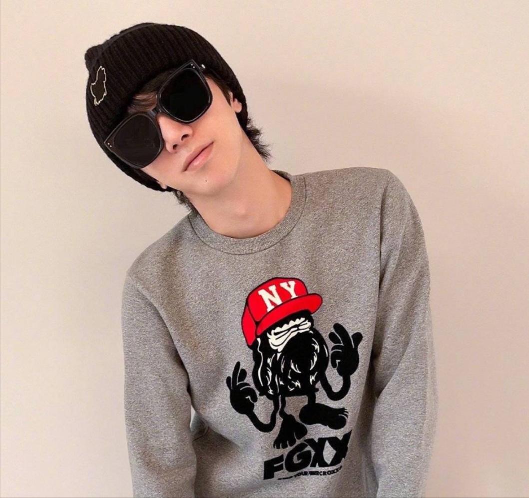 华晨宇被叫花花的原因,华晨宇被问为什么叫花花