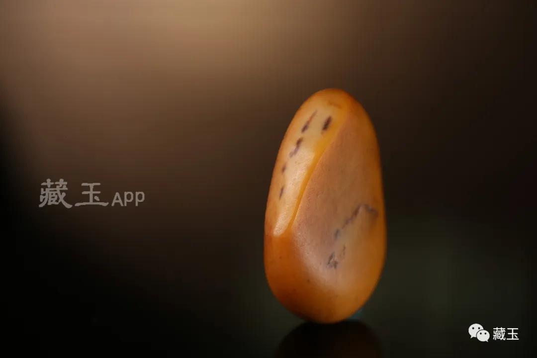 栗子黄玉和鸡油黄有什么区别,和田玉沁料