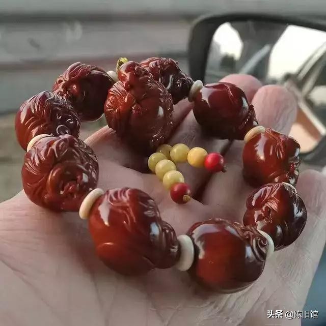 盘包浆后的核桃,霸王龙文玩手串形成包浆后怎么办