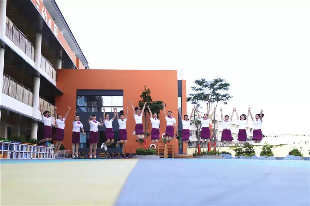 三尺讲台上的梦想,三尺讲台是我的梦想