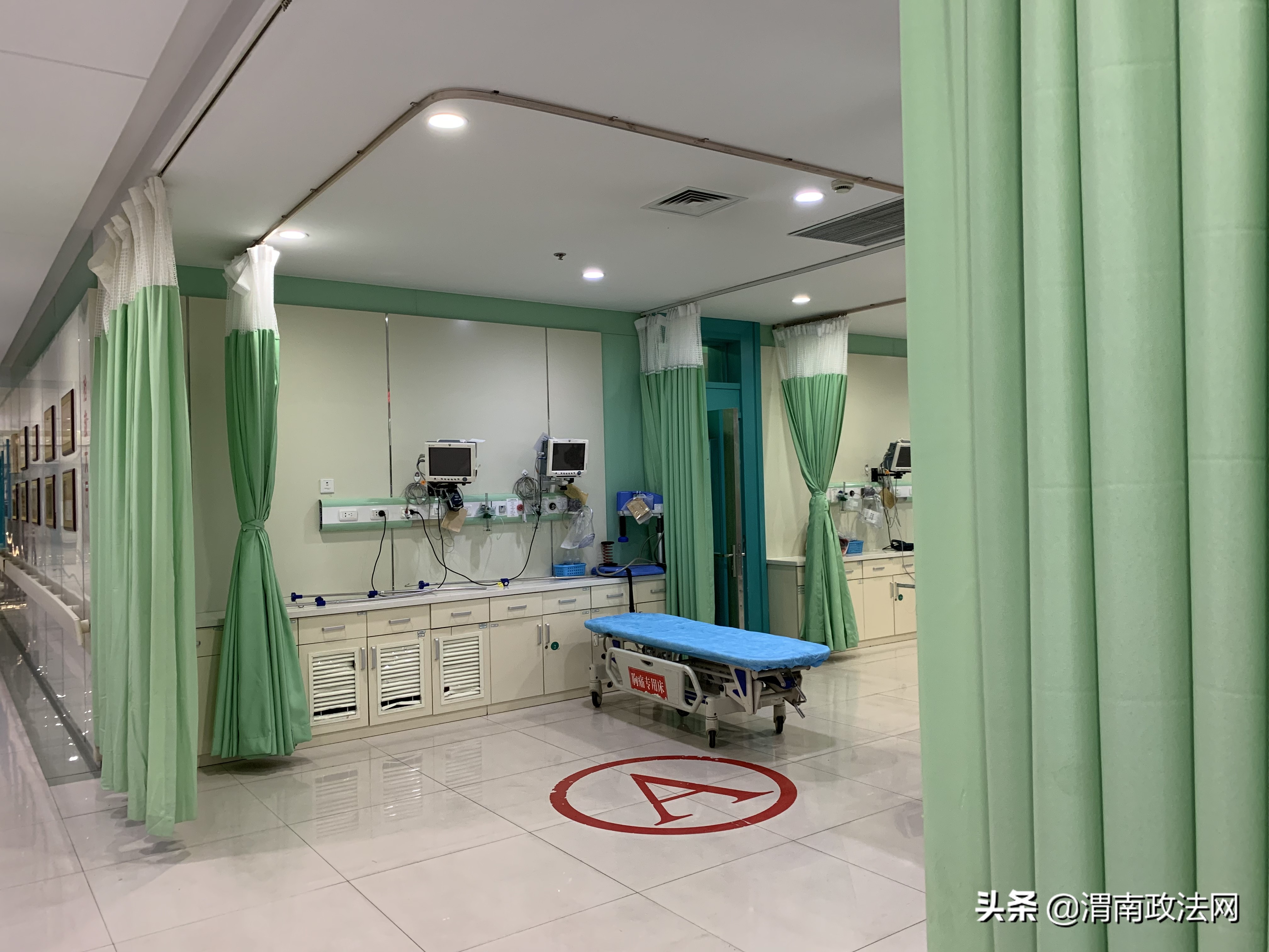 女子隆胸昏迷数月因麻醉失误,隆胸心脏骤停最近事件