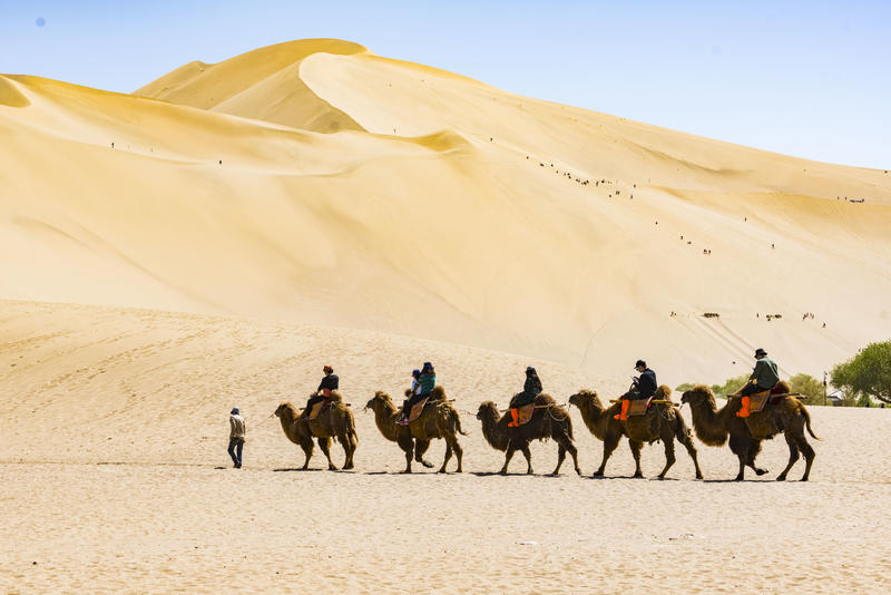 涓夊ぉ涓濈桓涔嬭矾鏃呮父鏀荤暐,涓夊ぉ绌胯秺鍖楃枂1000鍏噷