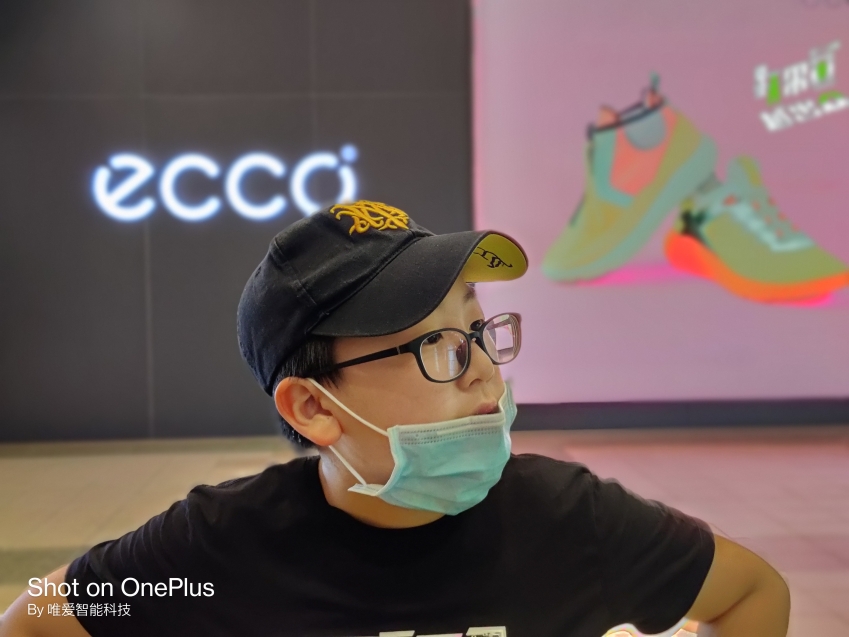 一加8手机到底值不值得入手？全方位实测体验，用事实说话