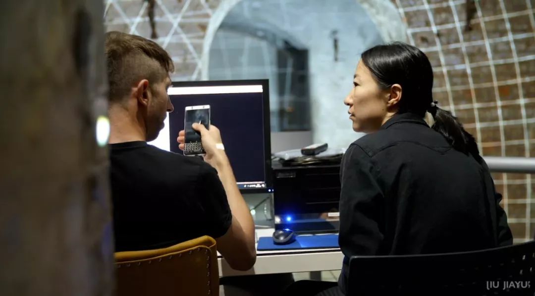 这个时代不是拼命就有用的,这个时代并不是努力就一定能赚钱