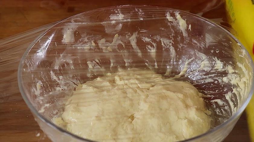 一碗面粉1个鸡蛋教你做健康油条,1斤面2个鸡蛋炸油条的配方