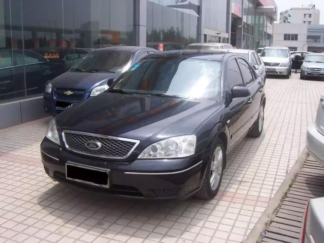 开了十年的君威要不要卖,开了两万公里的君威还能卖多少钱