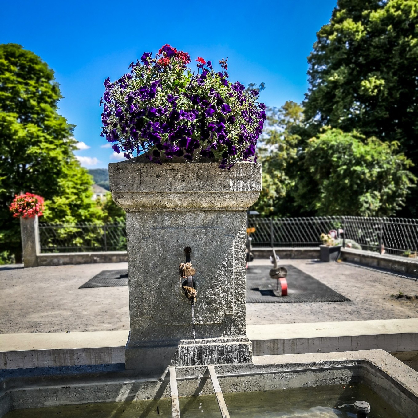 德国莱茵河畔最美小镇,莱茵河边施泰因小镇