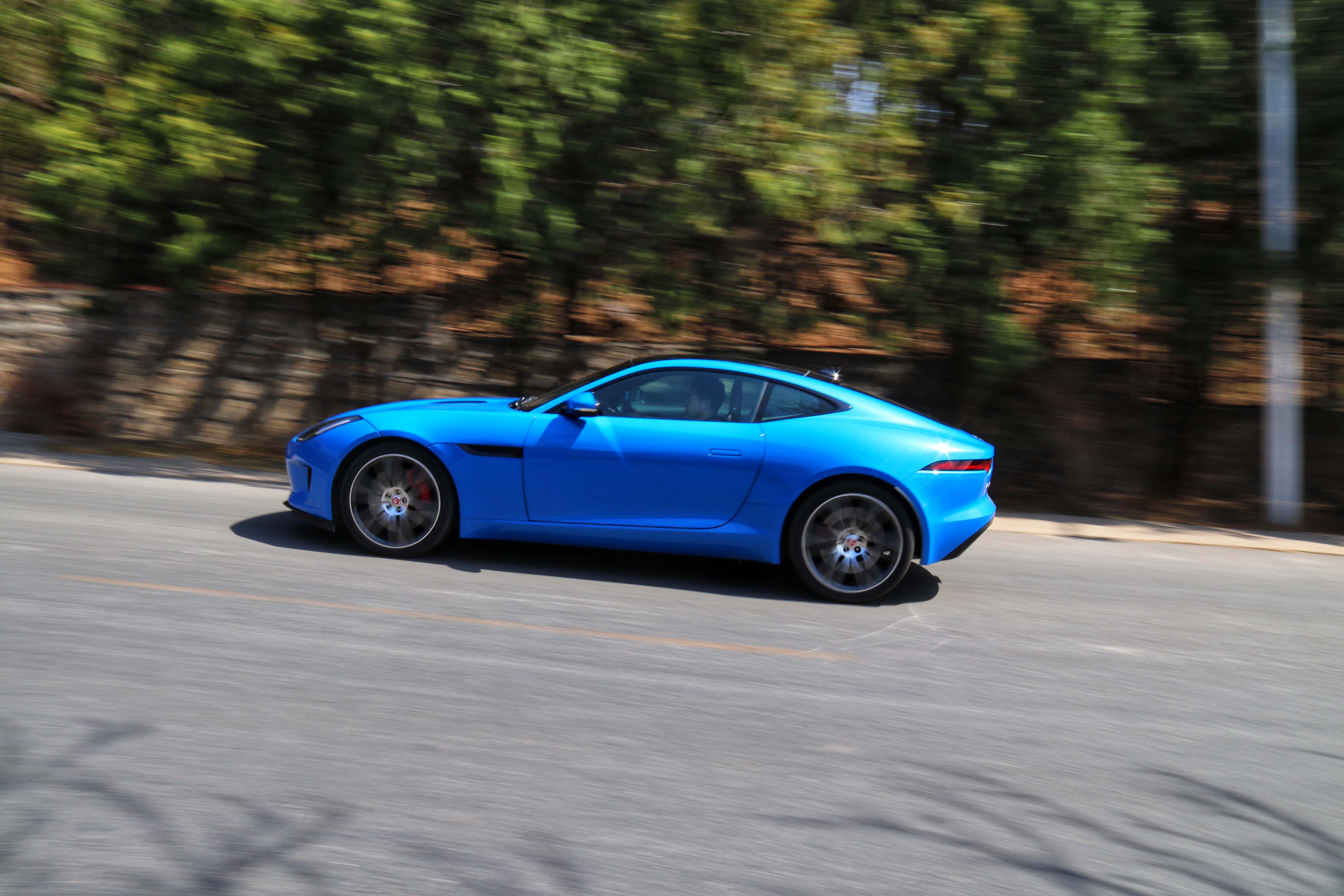 与“赫本”独享二人世界，焦点测试F-TYPE2.0T