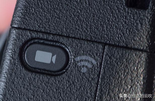 瀵屽+x100v瀵规瘮griii,瀵屽+x100v涓庣悊鍏塯r3姣旇緝