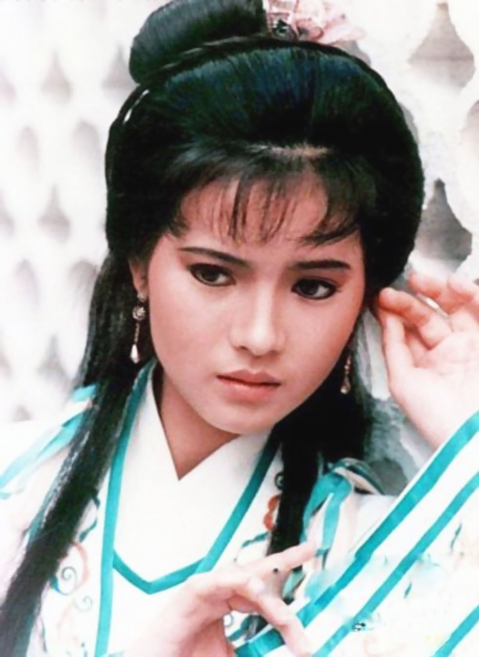 香港女星蓝洁瑛晚景凄凉 (香港艺人蓝洁瑛近况)