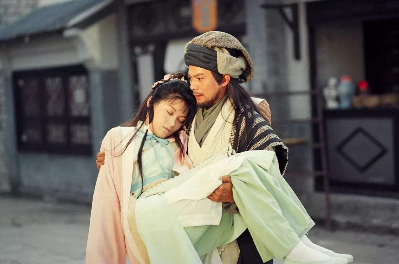 乔峰洪七公令狐冲都爱喝酒,西毒欧阳锋北丐洪七公令狐冲