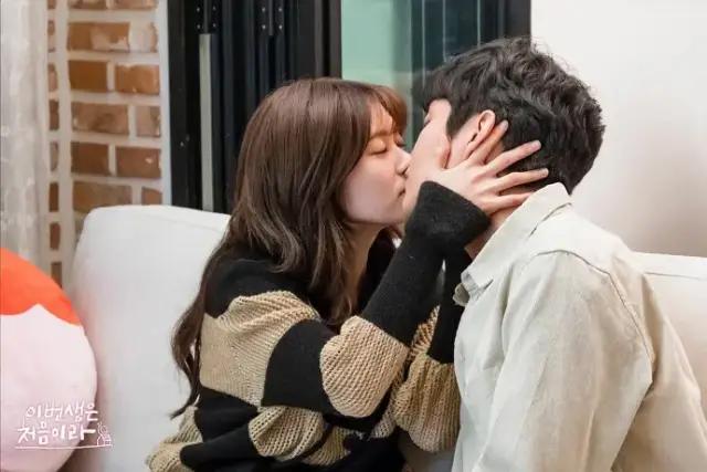 “伴侣使用情趣用品，是对我的背叛吗？性压抑折磨了多少中国女性