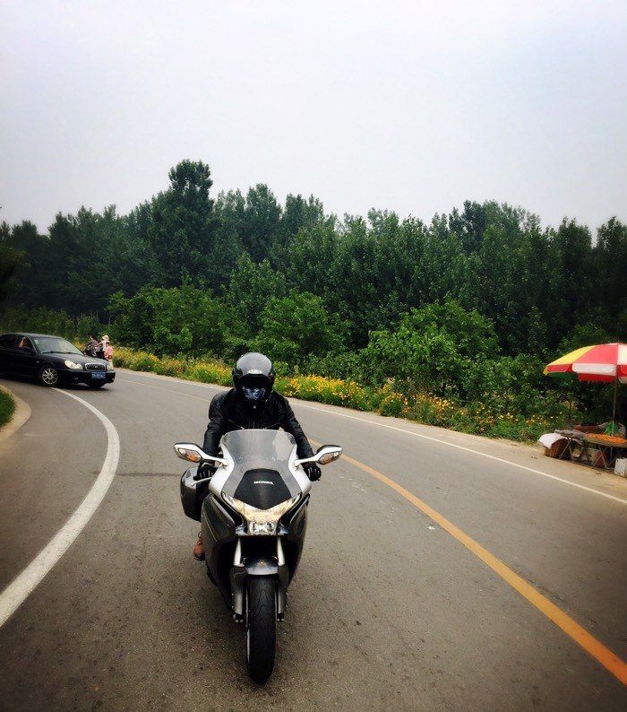 宝马r1200gsadv价格重量,宝马r1200gsadv区别