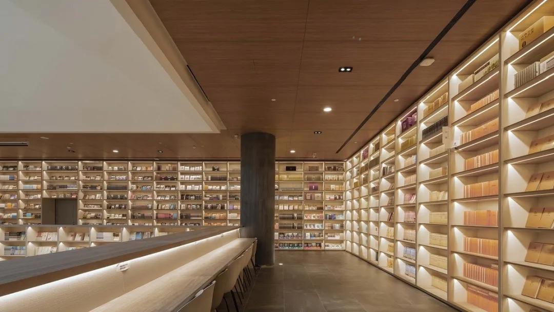 一起去看，藏在沣东自贸新天地里的“最美书店”！