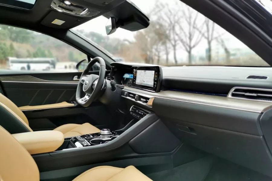 全新起亚k5测评,全新起亚K5试驾