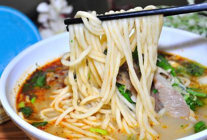 郏县正宗饸饹面是哪一家,郏县饸饹面汤的调制方法