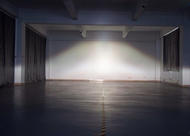 锐际更换氛围灯灯泡,福特锐际悠享版改led灯泡