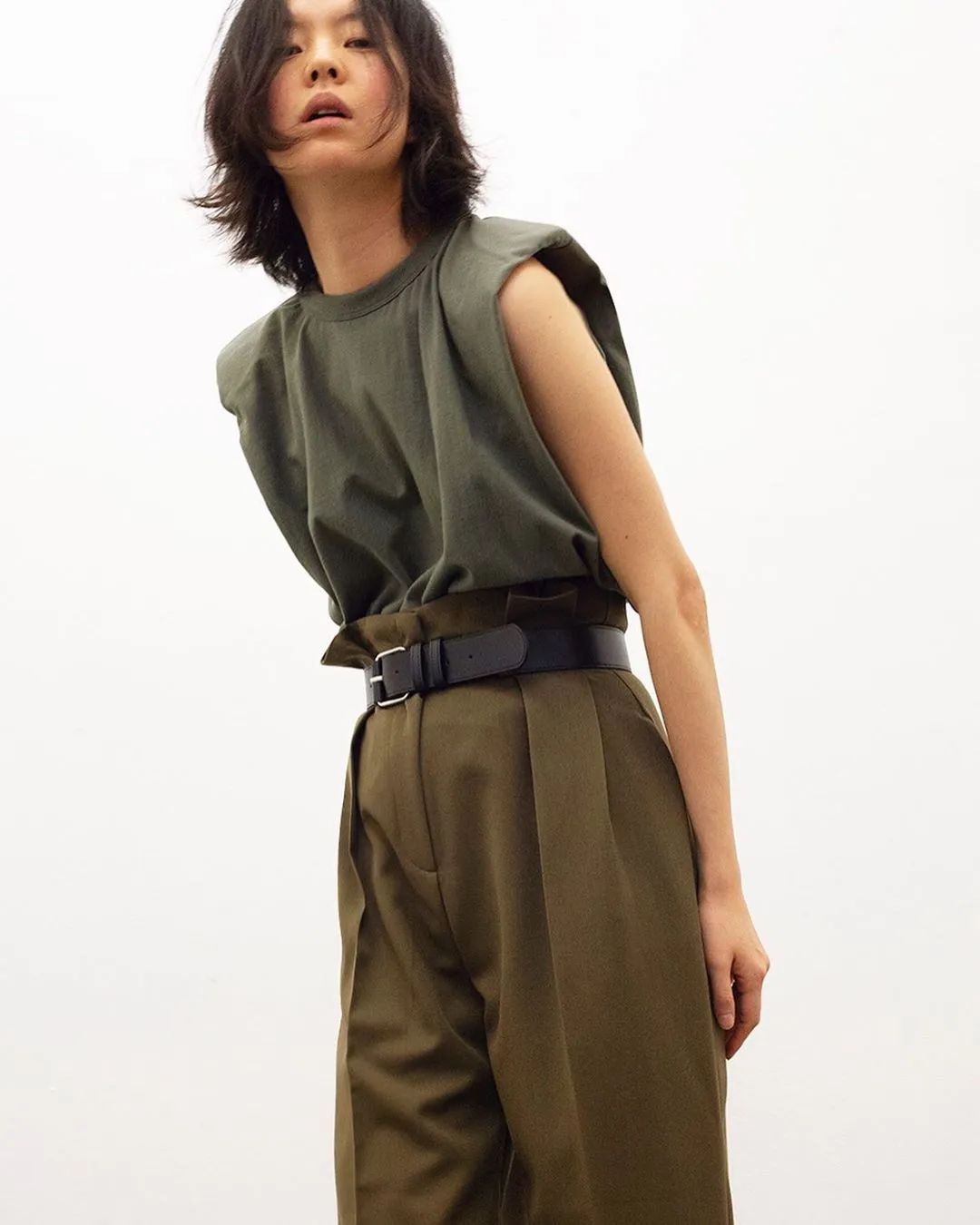 夏天t恤女款2022款网红款百搭,夏季必备百搭t恤品牌推荐