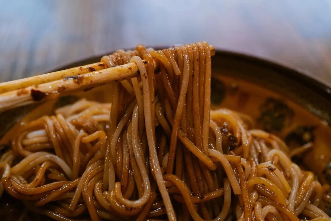 嗦粉人的快乐你体会到了吗美食,嗦粉人的快乐就是这么简单