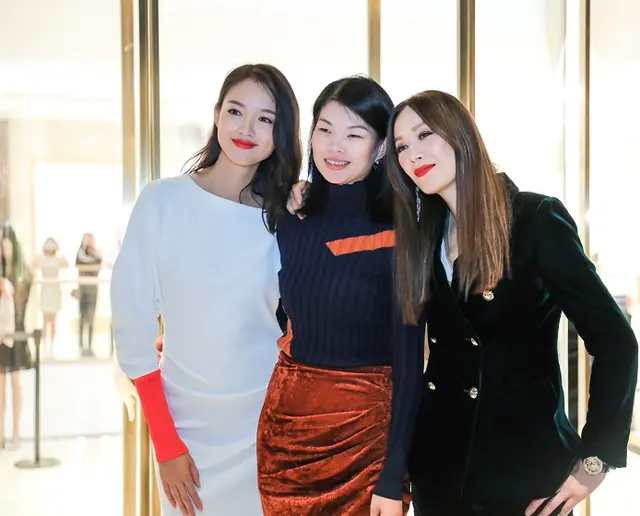 吕燕穿搭图片大全,吕燕高级脸视频