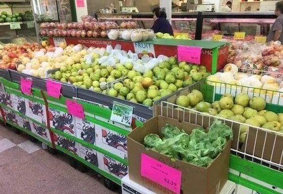 美国中餐馆打hei工的生活，每月收入2万.为好生活远走他乡。