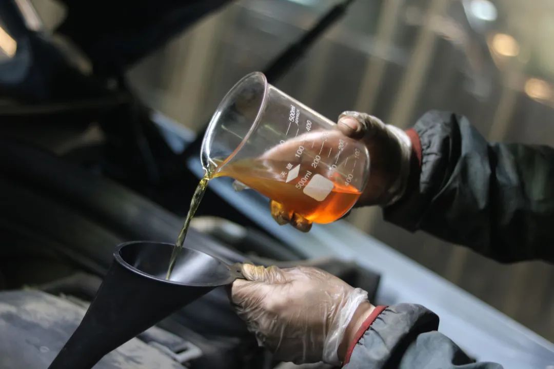 16年奔驰glk260外观升级,15年奔驰glk260时尚极致版试驾