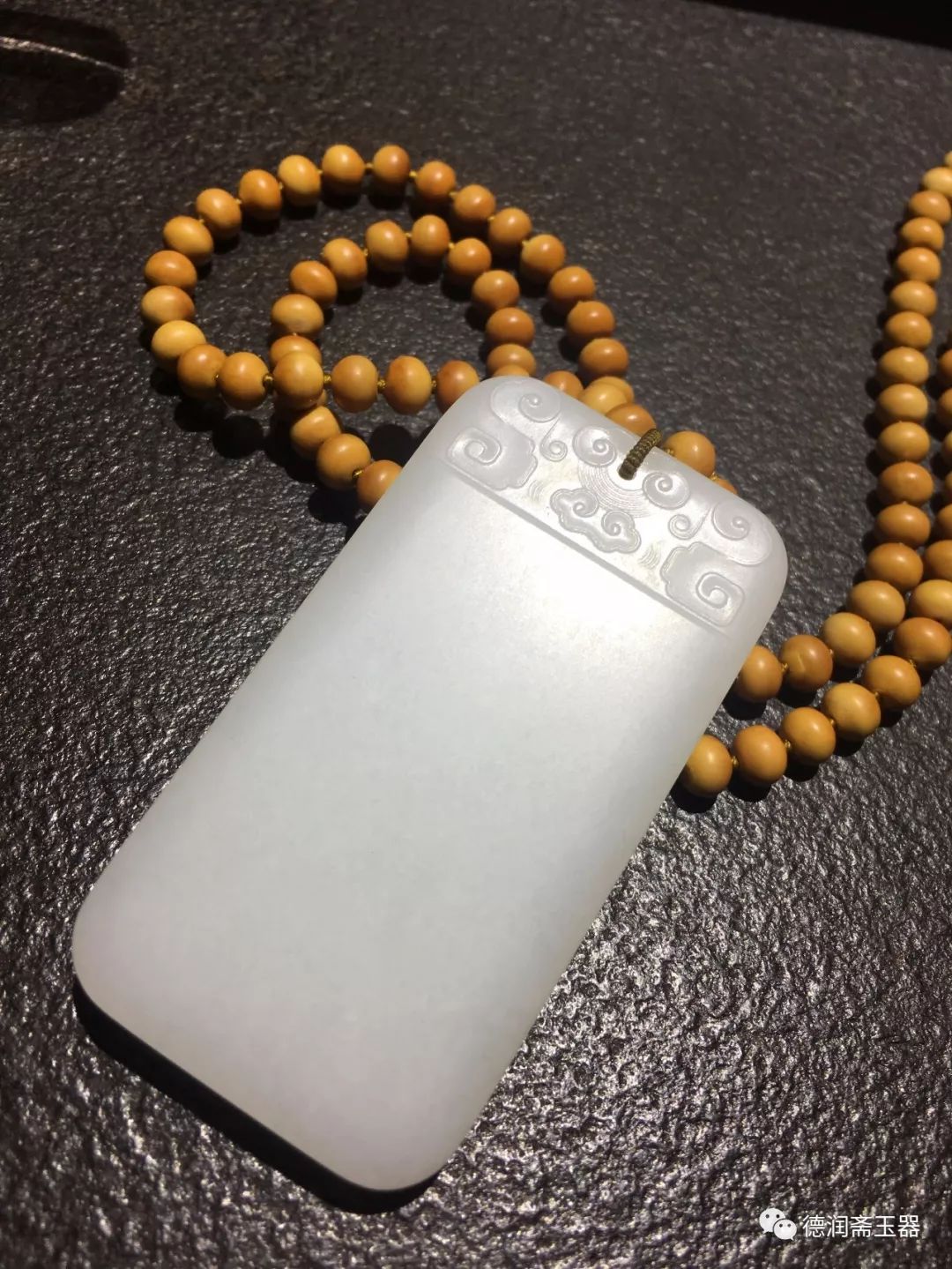 和田玉能戴玉镯洗澡吗,和田玉可以戴着洗澡吗