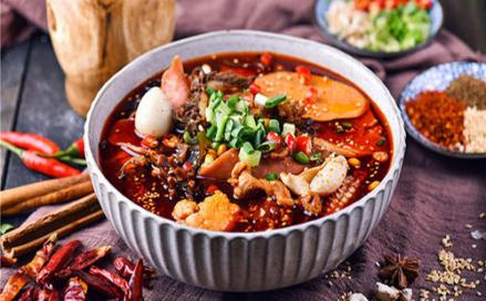 火锅冒菜串串麻辣烫的异同在哪里,火锅串串冒菜麻辣烫四者有何区别